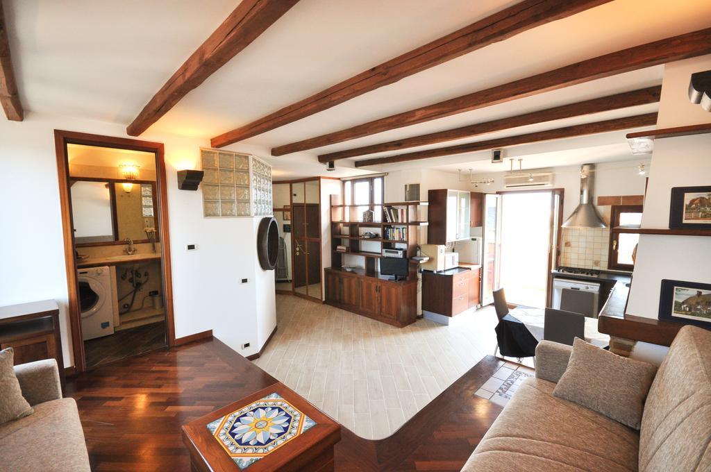 Penthouse With View Apartment Рим Екстериор снимка