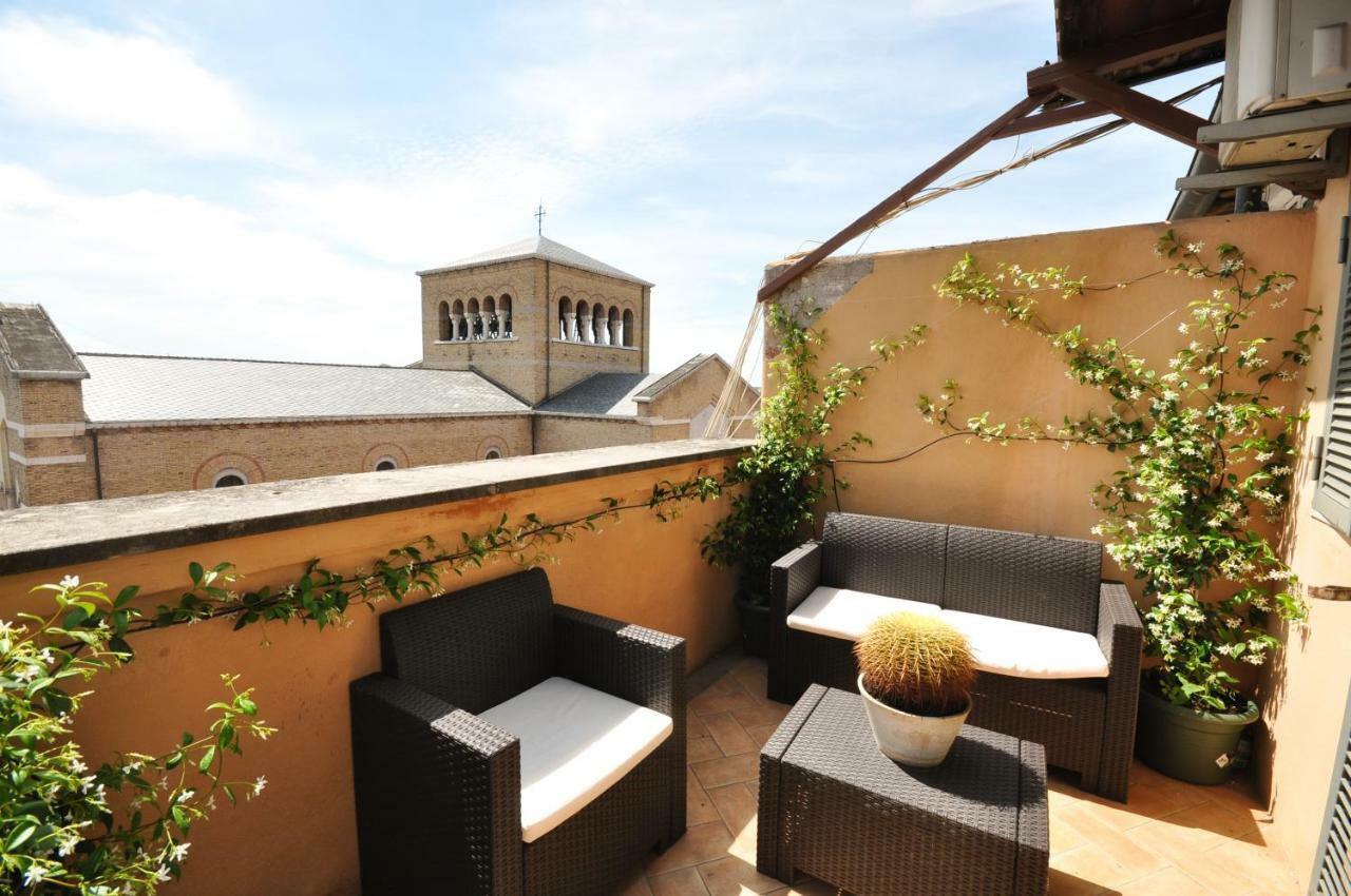 Penthouse With View Apartment Рим Екстериор снимка